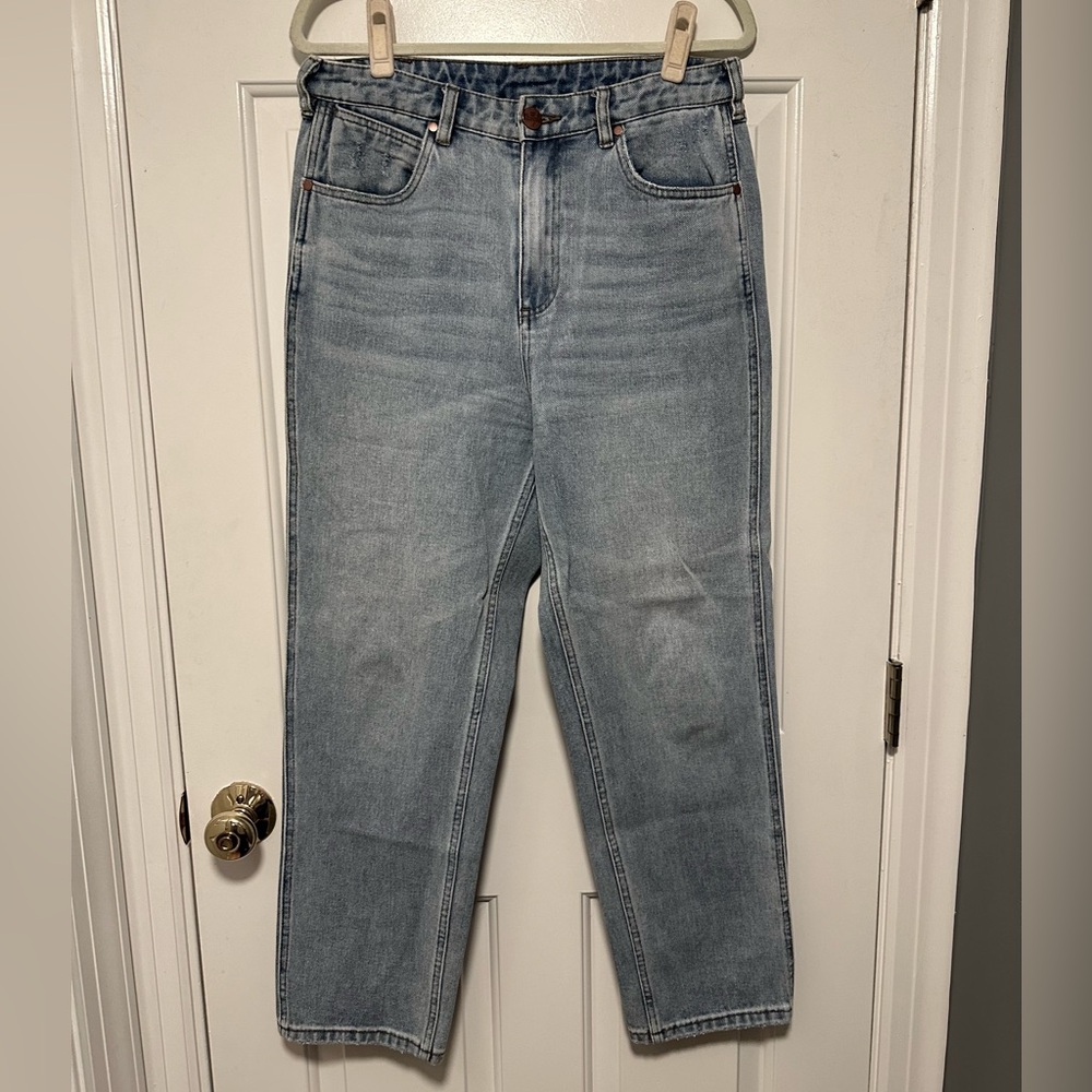 Limited Edition Billabong X Wrangler She's Cheeky High-Waisted Jeans - Size 30